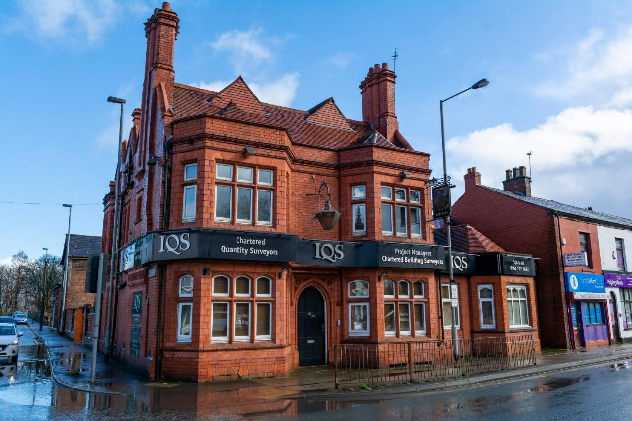 Apartment No 1 - The Old Red King Pub, Whitefield, Manchester Exterior photo